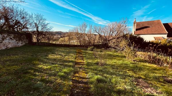 Asquins (89450) Maison de campagne situé à ASQUINS spacieuse au prix de 208 650 €.