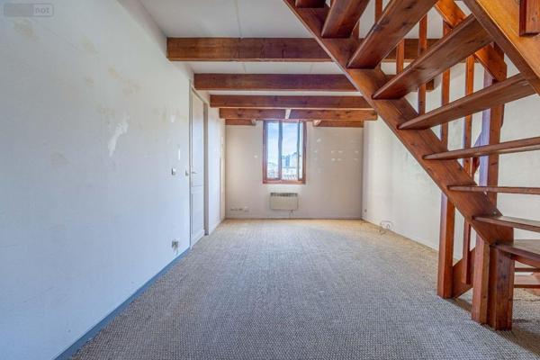 Appartement à rénover à vendre à Bordeaux en Gironde (33000), ref : 022/1222 Saint Bruno Appartement à rénover à vendre à Bordeaux en Gironde (33000), ref : 022/1222 Saint Bruno Appartement à rénover à vendre à Bordeaux en Gironde (33000), ref : 022/1222 Saint Bruno