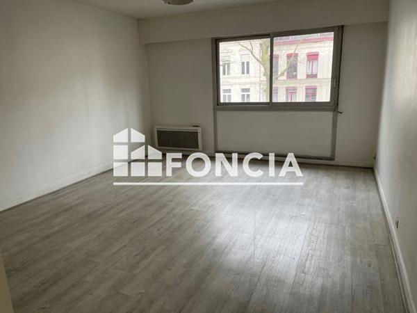 Location Studio 32.3 m² - 132 BOULEVARD DE LA LIBERTE Lille 59000