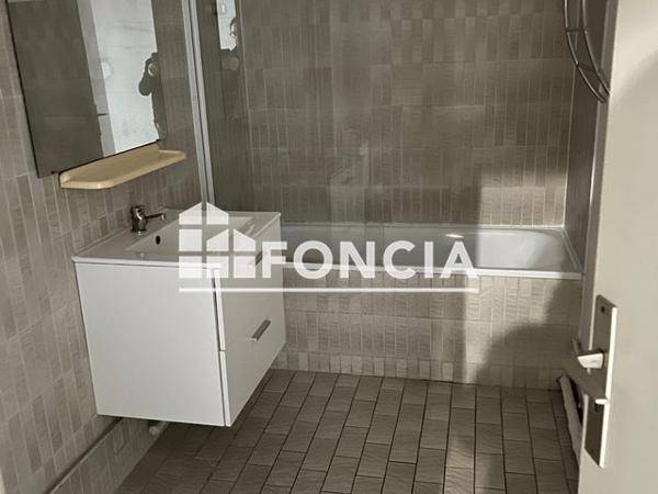 Location Studio 32.3 m² - 132 BOULEVARD DE LA LIBERTE Lille 59000