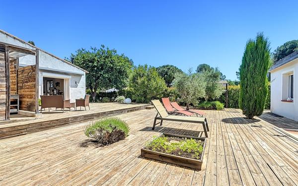 Maison à vendre    4 pièces • 103,27 m2 Roquebrune-sur-Argens