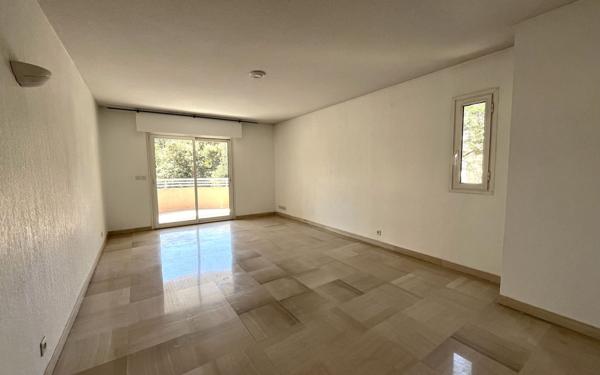 Appartement à vendre    3 pièces • 67,68 m2 Cannes