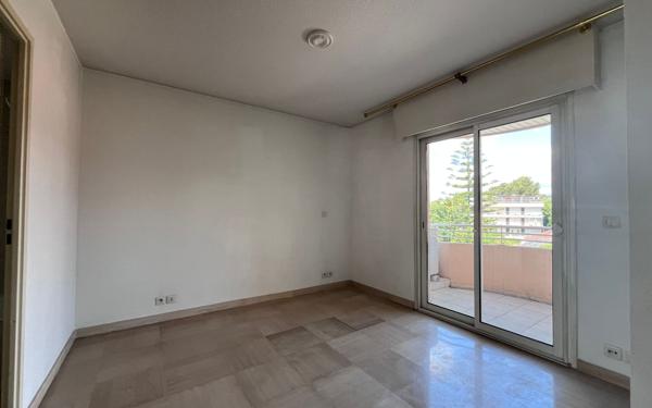 Appartement à vendre    3 pièces • 67,68 m2 Cannes