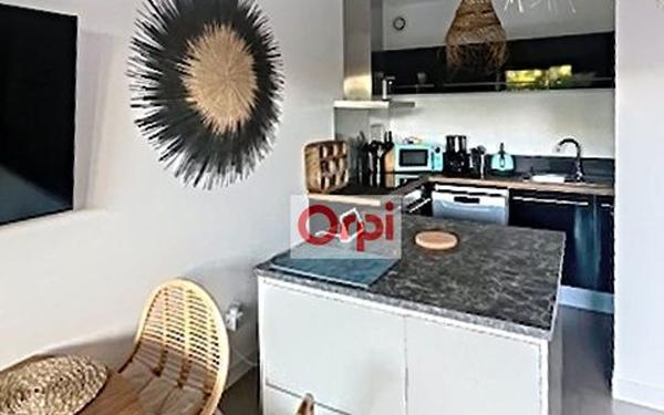 Appartement à louer    3 pièces •  Porto-Vecchio