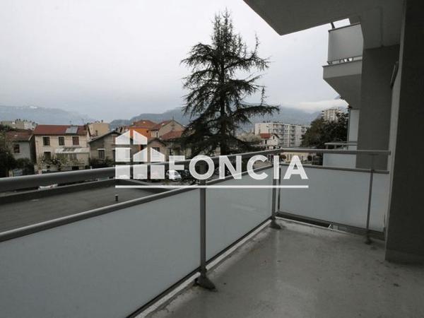 Location Studio 26.26 m² - LES CELIBATAIRES 1 Saint Martin D Heres 38400