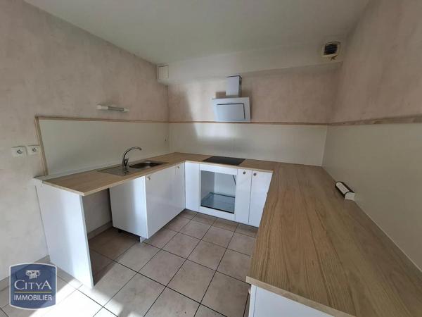 Appartement à louer 4 pièces 88.9m² La Motte-Servolex (73290)