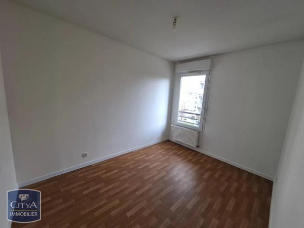 Appartement à louer 4 pièces 88.9m² La Motte-Servolex (73290)