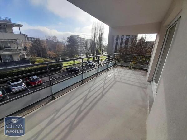 Appartement à louer 4 pièces 88.9m² La Motte-Servolex (73290)