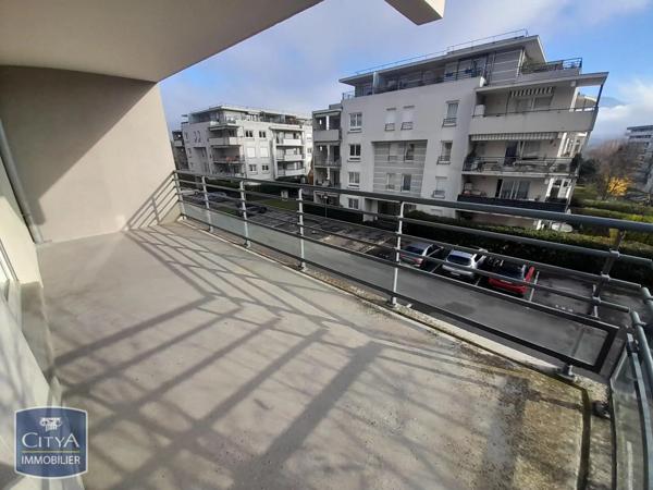 Appartement à louer 4 pièces 88.9m² La Motte-Servolex (73290)
