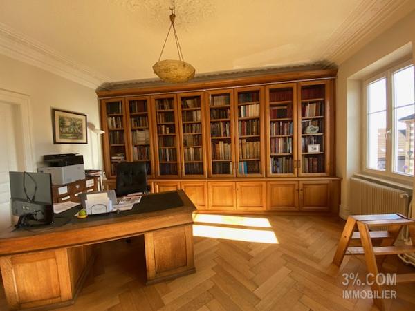 3%COM Magnifique maison de maître au centre de Hochfelden Hochfelden (67270)