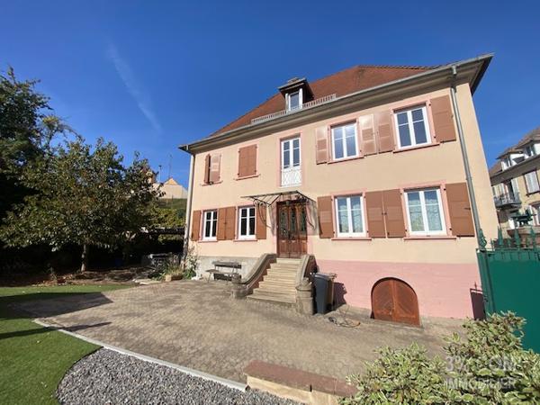 3%COM Magnifique maison de maître au centre de Hochfelden Hochfelden (67270)