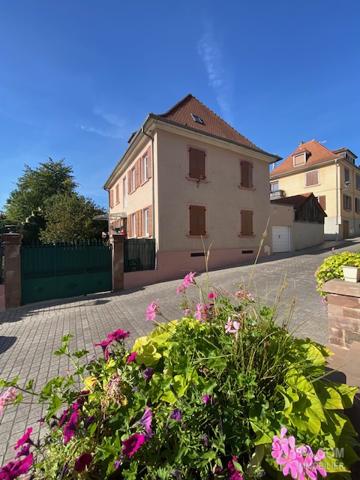 3%COM Magnifique maison de maître au centre de Hochfelden Hochfelden (67270)