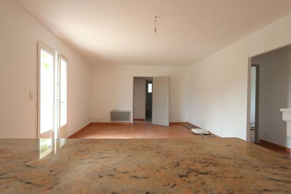 Vente Villa 5 pièces 97 m2 à Saint-Saturnin-Lès-Apt