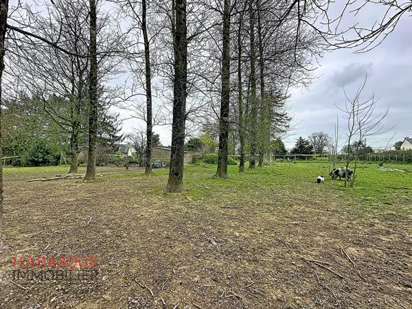Maison familiale de 8 pièces à vendre à Landivisiau, proche commodités , Landivisiau
