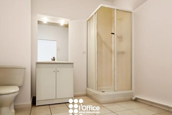 Appartement Studio - 31m² - La Roche-Sur-Yon Le Bourg Sous La Roche