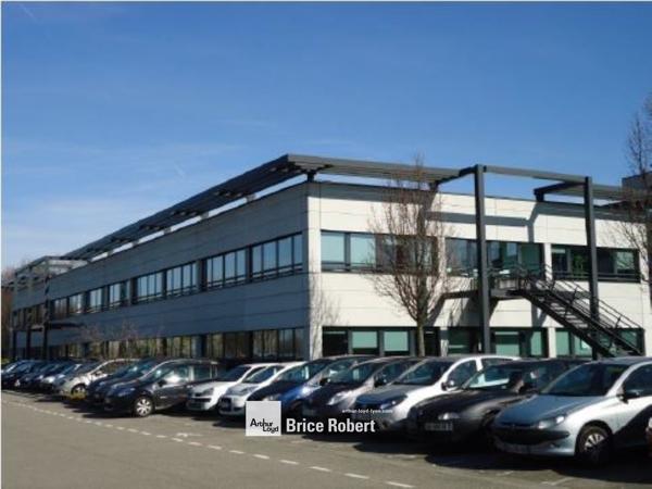 Bureaux à louer à Saint-Priest parc paysager dans Parc Technologique