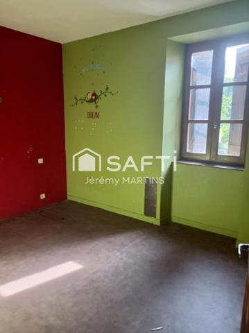 Maison individuelle séparée en 2 appartements