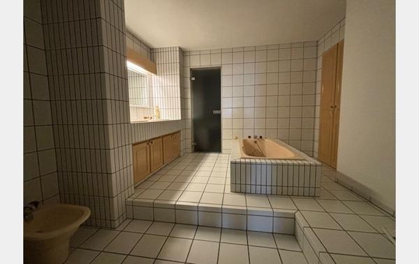 Vente Maison de village GRANDE MAISON COUR GARAGE Remoulins   