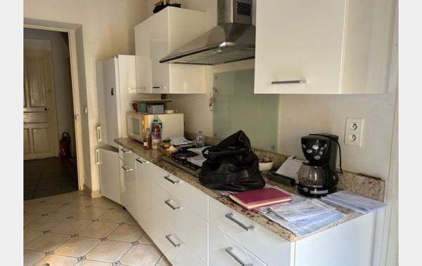 Vente Maison de village GRANDE MAISON COUR GARAGE Remoulins   