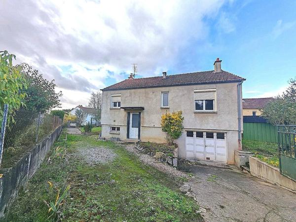 Pavillon sur sous-sol total avec terrain clôturé à Saint-Georges