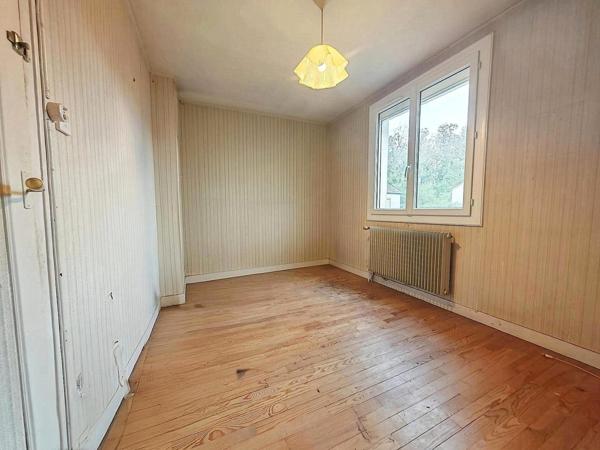 Pavillon sur sous-sol total avec terrain clôturé à Saint-Georges