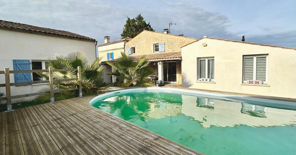 CHARMANTE MAISON EN PIERRES