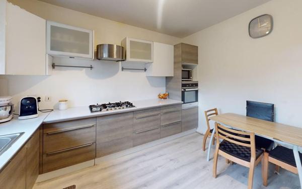 Maison à vendre    5 pièces • 107,91 m2 Vaulx-en-Velin