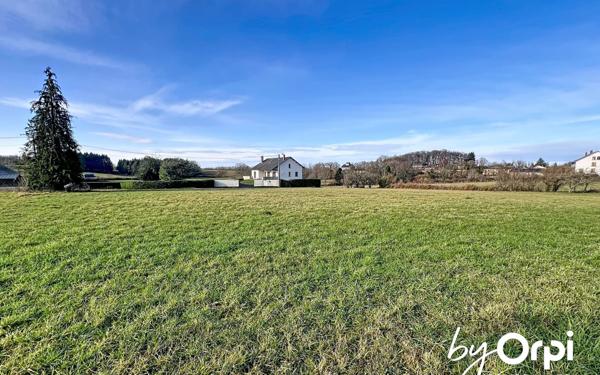 Terrain à vendre    Saint-Gervais-d'Auvergne