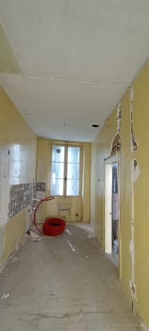 POITIERS, plateau 37.50m² à rénover