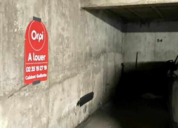 Stationnement à louer  •  Le Havre