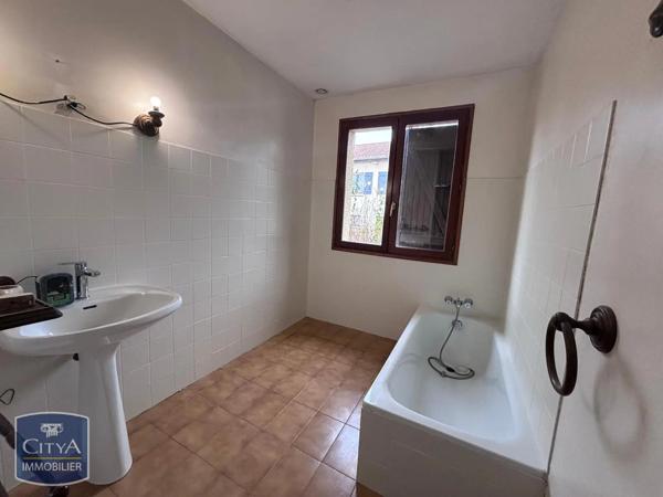Maison à louer 4 pièces 135m² Montanay (69250)