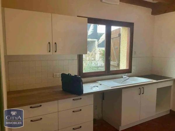 Maison à louer 4 pièces 135m² Montanay (69250)
