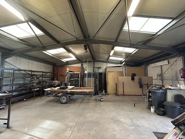 Local d'activité Moreilles