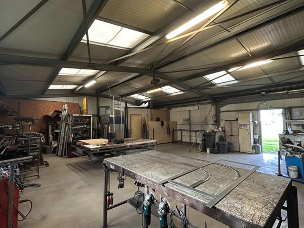 Local d'activité Moreilles