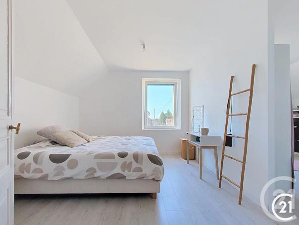 Maison à vendre  7 pièces - 138,09 m 2   VIEUX CHARMONT  - 25