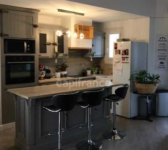 Dpt Pyrénées Orientales (66), à vendre CORNEILLA DEL VERCOL VILLA de plain-pied 3 faces avec piscine