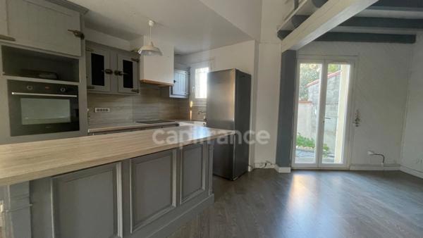 Dpt Pyrénées Orientales (66), à vendre CORNEILLA DEL VERCOL VILLA  de plain-pied 3 faces avec piscine