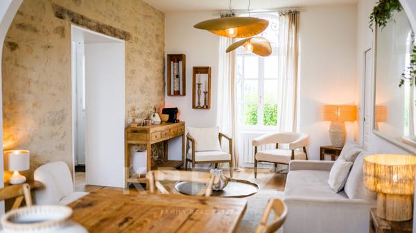 Roscoff — Propriété haut de gamme rénovée avec vue mer et dépendances