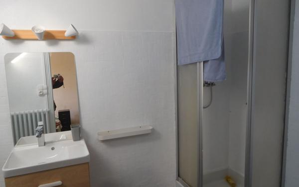 Maison à vendre    7 pièces • 247 m2 Saint-Yrieix-la-Perche