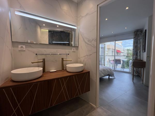 À vendre – 2 pièces de 57m² avec balcon – Quartier du Moure Rouge, Cannes