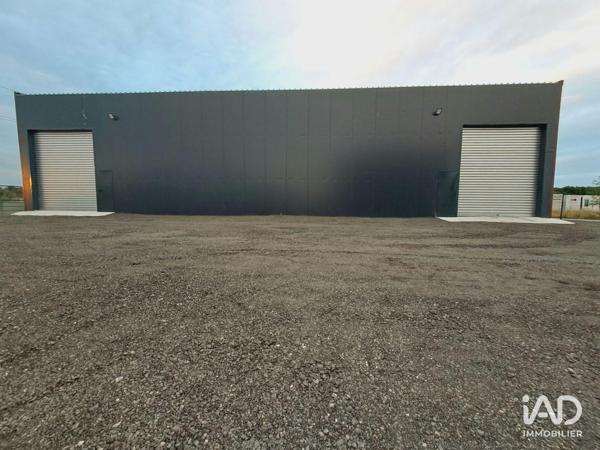 Location local d’activité 390 m² Saint-Germain-Laval