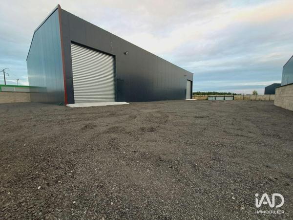 Location local d’activité 390 m² Saint-Germain-Laval