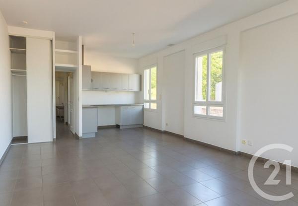 Appartement F3 à vendre  3 pièces - 74,40 m2 BEZIERS - 34