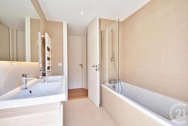 Appartement F4 à vendre  4 pièces - 80 m2 VILLEFRANCHE SUR MER - 06