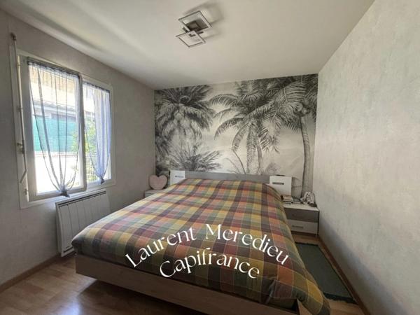 Jolie maison avec piscine, jardin arboré et garage – Libourne