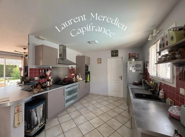 Jolie maison avec piscine, jardin arboré et garage – Libourne