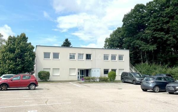 BUREAUX à LOUER de 192 m²