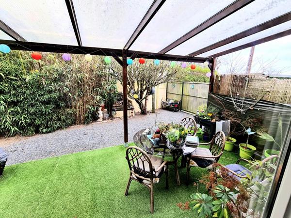 Saint Aubin sur Gaillon Proche - Confortable chalet en bois de 77.04 m2 - 2 chambres sur 594 m2 de terrain  - Prix 149.900 FAI