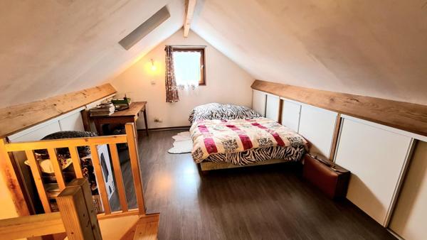 Saint Aubin sur Gaillon Proche - Confortable chalet en bois de 77.04 m2 - 2 chambres sur 594 m2 de terrain  - Prix 149.900 FAI