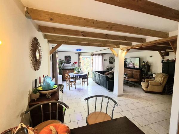 Saint Aubin sur Gaillon Proche - Confortable chalet en bois de 77.04 m2 - 2 chambres sur 594 m2 de terrain  - Prix 149.900 FAI